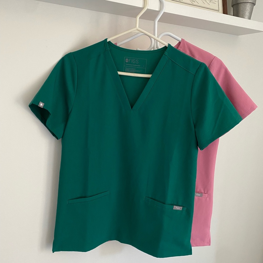 Figs Casma Top